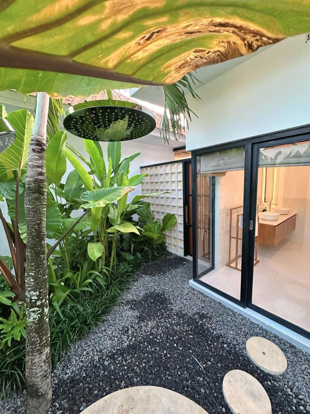 Amerta Villa Seminyak Exterior photo